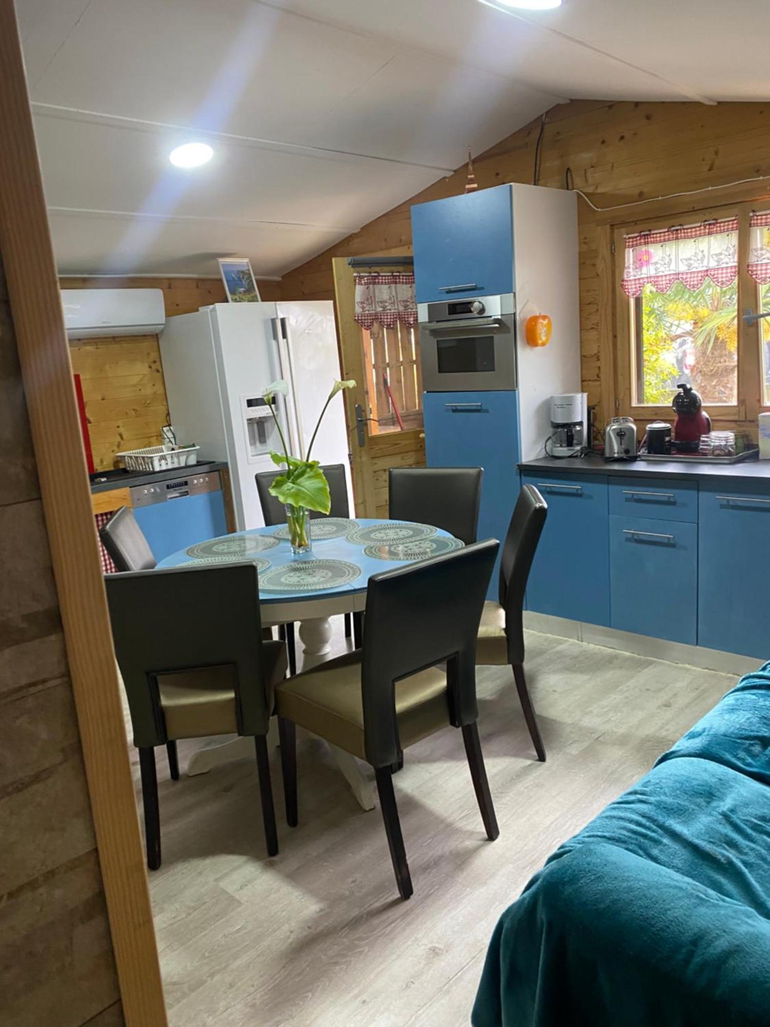 Grand Chalet Tout Equipe 6 Personnes Proche Des Plages Du Debarquement Sommervieu Exterior foto